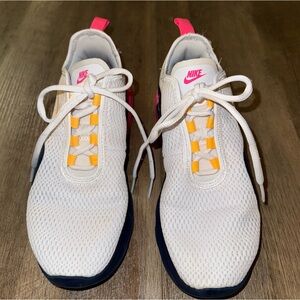 Nike Air Max Motion Sneakers